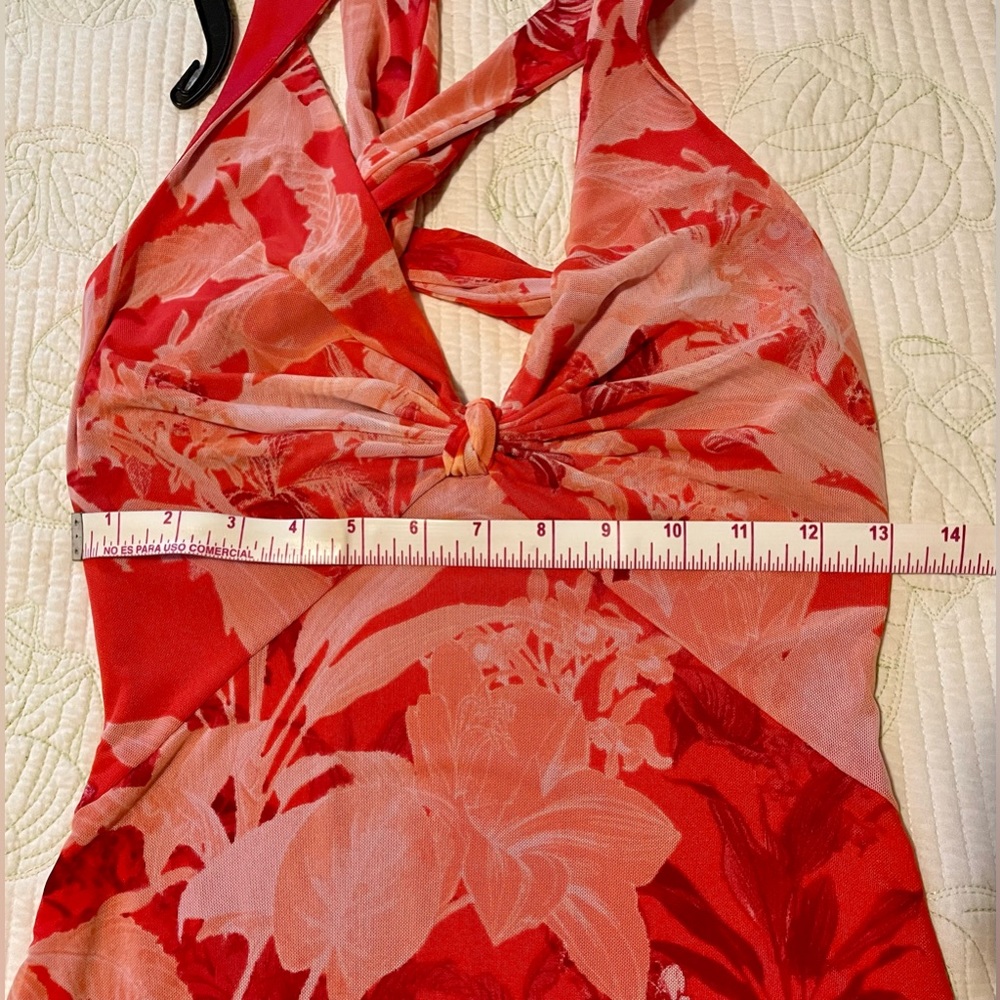 Guess - Picture 4 of 4